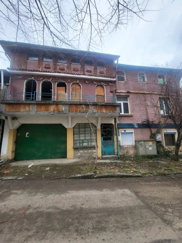 Продава бизнес имот, гр. плевен, идеален център