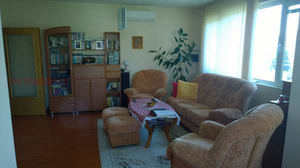 Продава 3-стаен, гр. велико търново, център