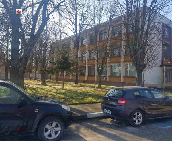 Продава склад, гр. пазарджик, промишлена зона