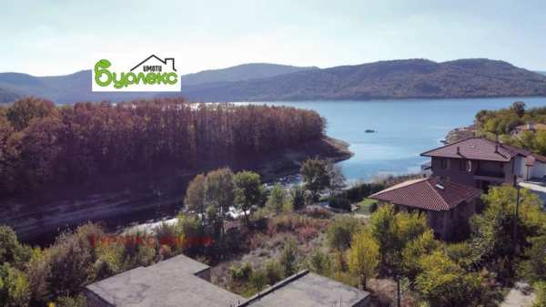 Продава къща, с. дебелец, област варна