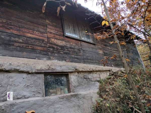 Продава вила, с. владо тричков, област софия област