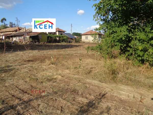 Продава парцел, с. певец, област търговище