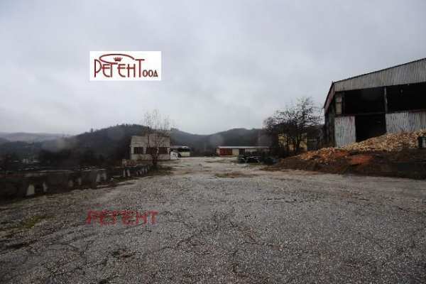 Продава пром. помещение, гр. плачковци, област габрово