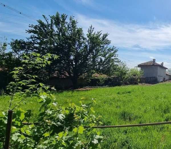 Продава къща, с. голям чардак, област пловдив