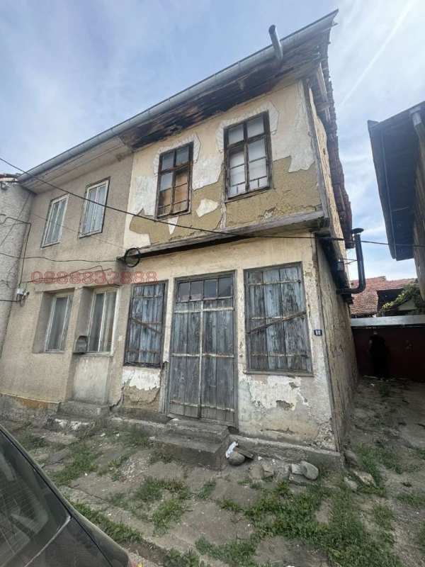 Продава къща, с. орешак, област ловеч