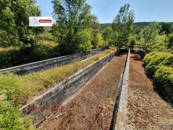 Продава бизнес имот, с. батово, област добрич