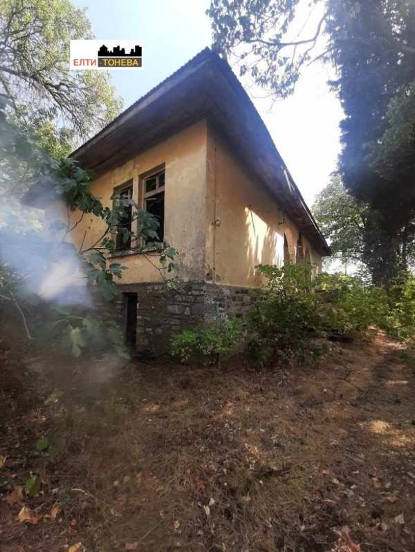 Продава пром. помещение, с. лозен, област стара загора