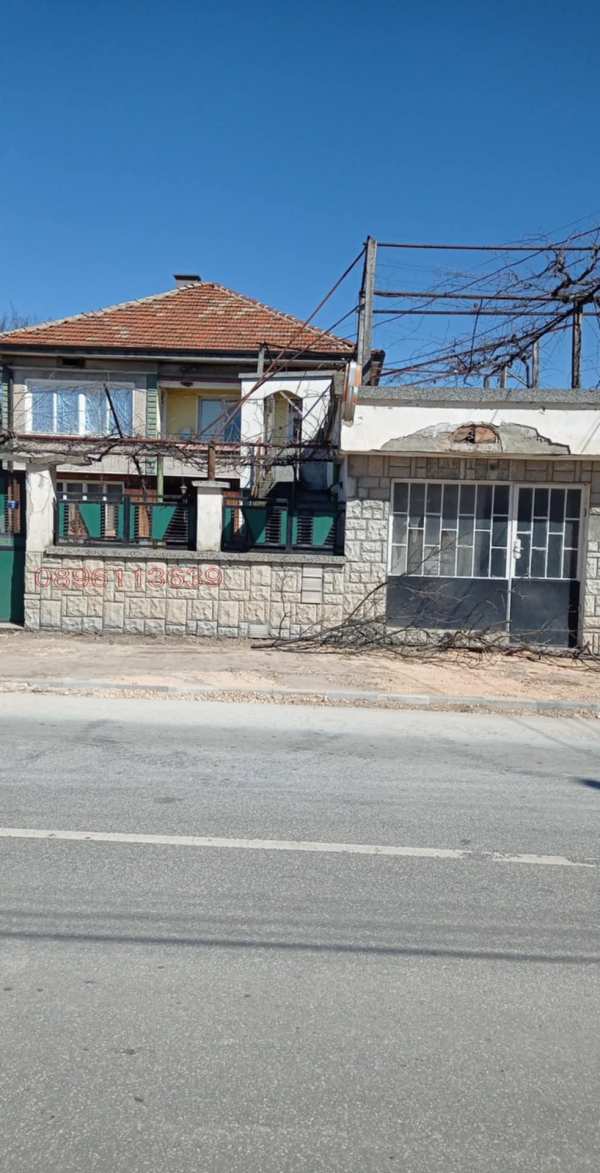 Продава етаж от къща, с. калояново, област пловдив