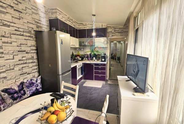 Продава 4-стаен, гр. варна, гръцка махала