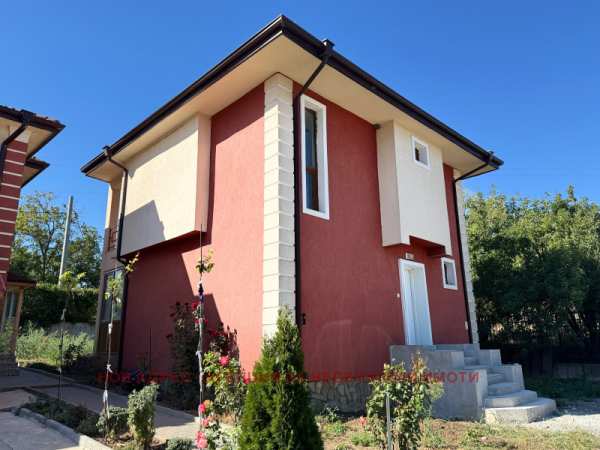 Продава къща, гр. търговище, запад 2