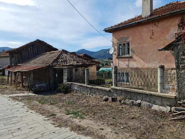 Продава къща, с. равногор, област пазарджик