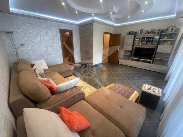 Продава 3-стаен, гр. бургас, възраждане