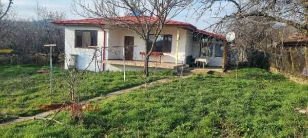 Продава къща, с. лозен, област стара загора