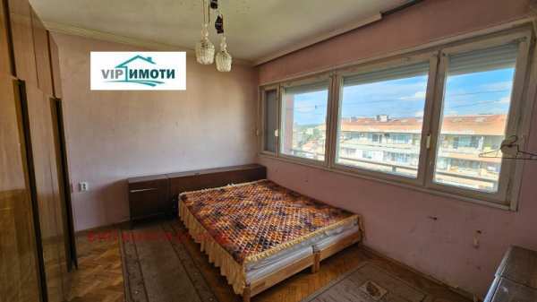 Продава 3-стаен, гр. ловеч, широк център