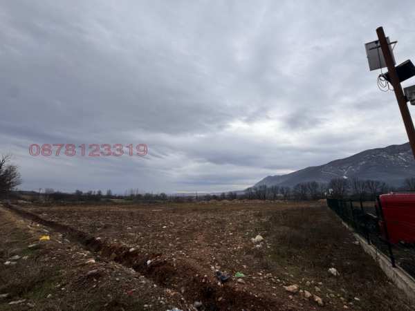 Продава парцел, гр. враца, промишлена зона - изток