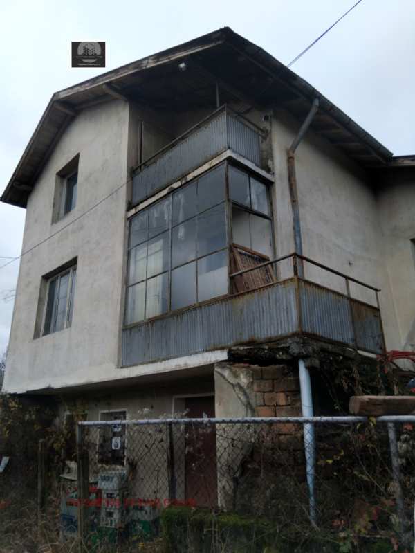Продава къща, гр. дупница, област кюстендил