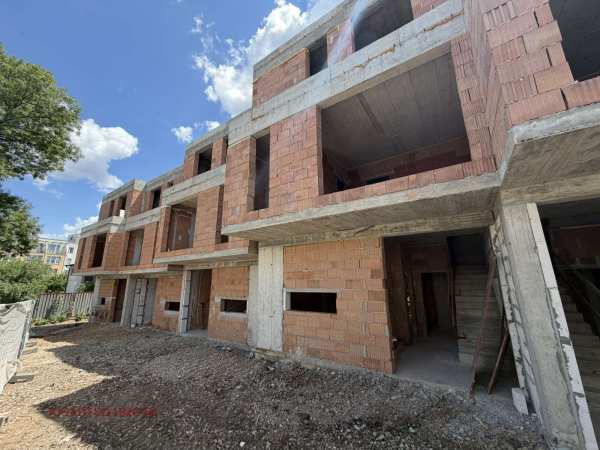 Продава къща, гр. софия, гр. банкя
