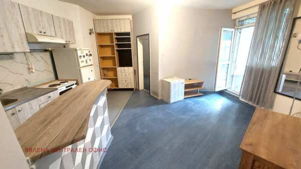 Продава ателие, таван, гр. софия, дианабад