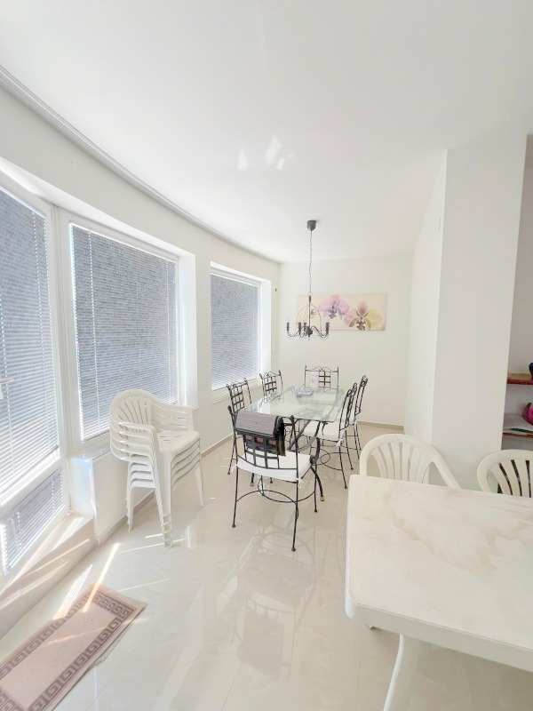 Продава  многостаен град Бургас, Сарафово
      250 кв.м