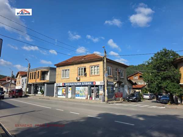 Продава етаж от къща, гр. дупница, област кюстендил