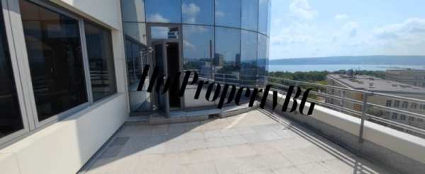 Продава  многостаен град Варна, Спортна зала
      384 кв.м