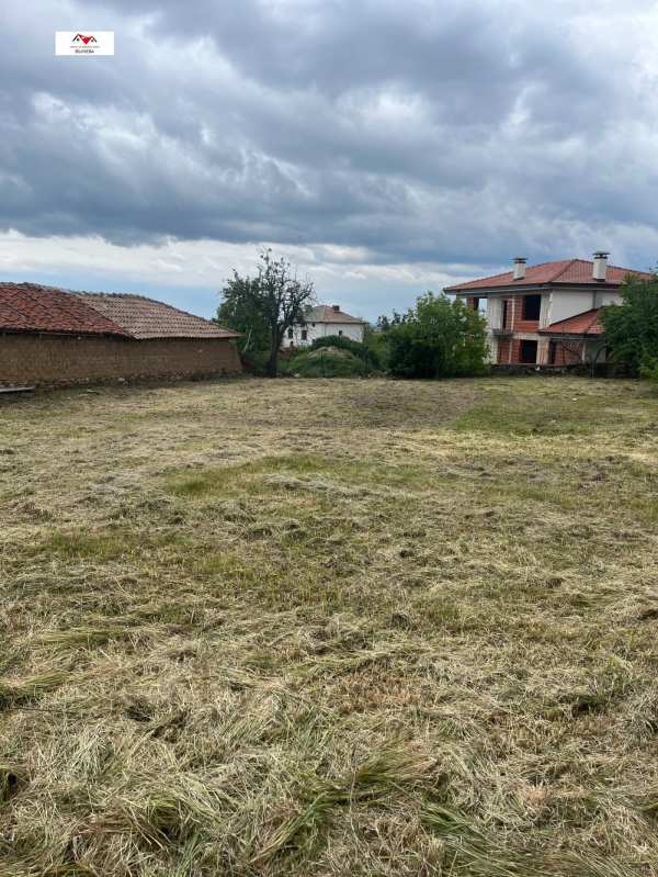 Продава парцел, гр. хисаря, област пловдив