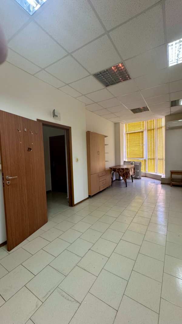 Продава офис, гр. добрич, център