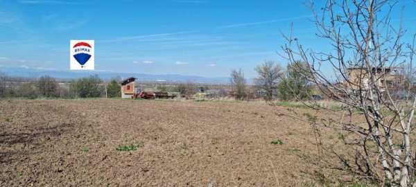 Продава парцел, с. чешнегирово, област пловдив