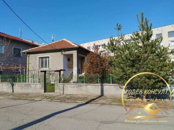 Продава къща, гр. първомай, област пловдив