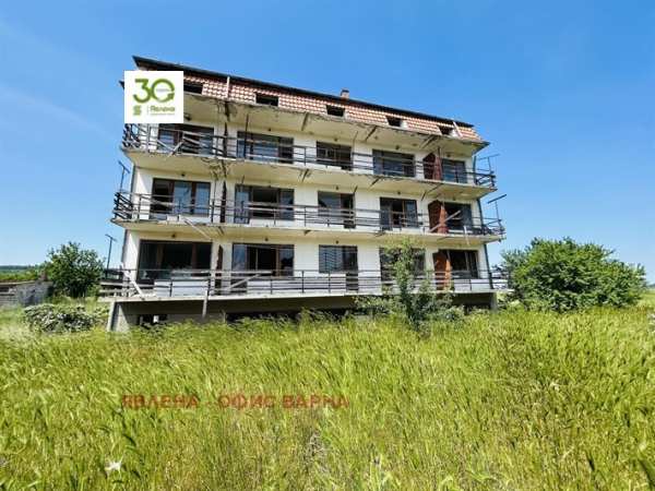 Продава бизнес имот, с. осеново, област варна