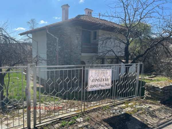 Продава къща, с. соволяно, област кюстендил