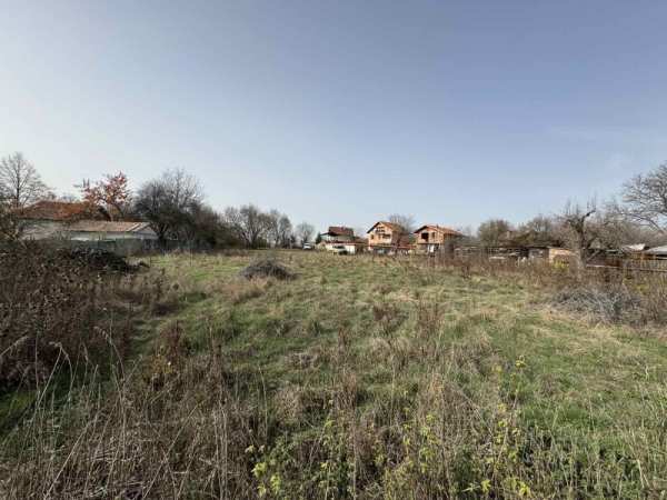 Продава парцел, с. слаковци, област перник