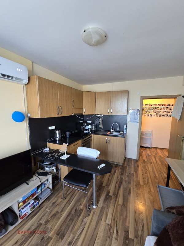 Продава 2-стаен, гр. варна, свети никола