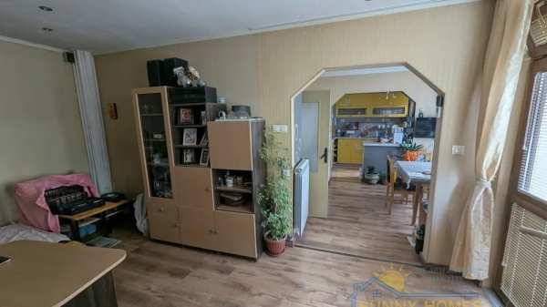 Продава 4-стаен, гр. горна оряховица, област велико търново