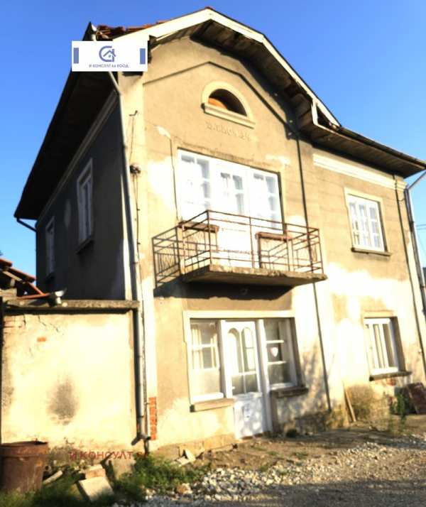 Продава къща, с. голец, област ловеч