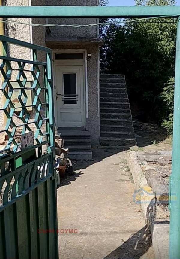 Продава етаж от къща, гр. павликени, област велико търново