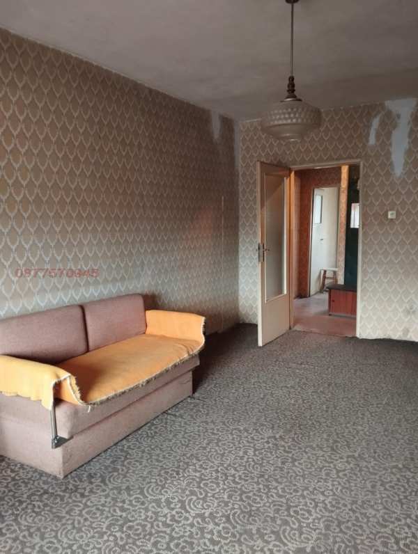 Продава 3-стаен, гр. перник, център