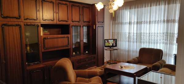 Продава 3-стаен, гр. пазарджик, изток