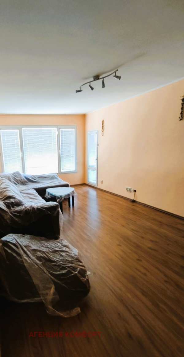 Продава 4-стаен, гр. софия, обеля 2