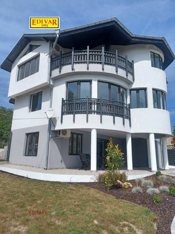 Продава къща, с. рогачево, област добрич