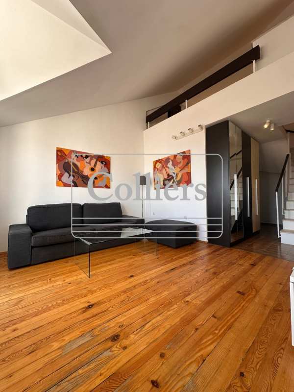 Продава ателие, таван, гр. софия, редута