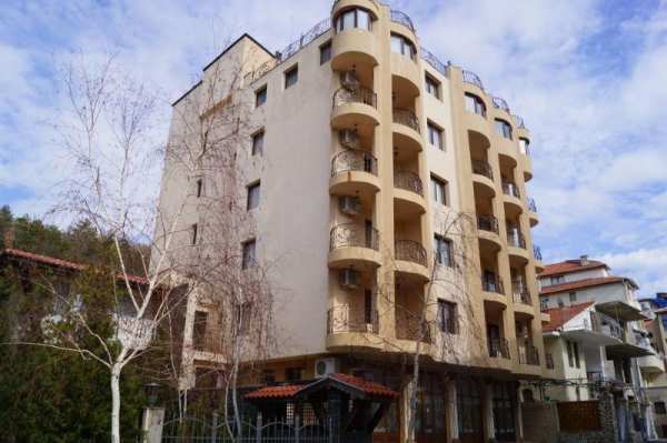 Продава хотел, гр. свети влас, област бургас