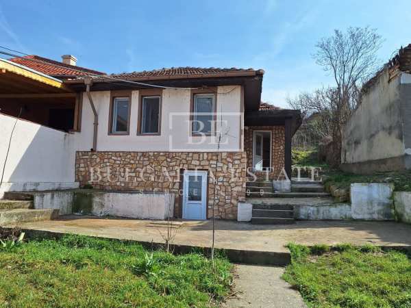Продава къща, гр. тутракан, област силистра