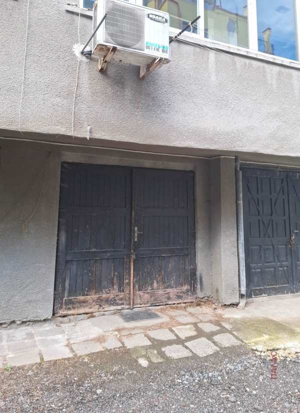 Продава гараж, паркомясто, гр. бургас, център