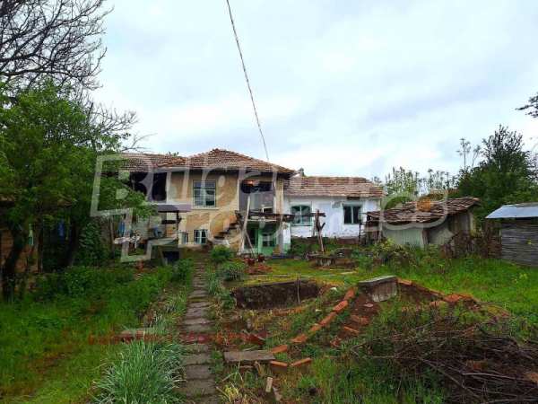 Продава къща, с. кардам, област търговище