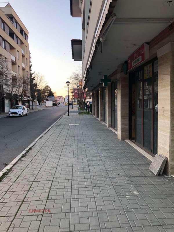 Продава  магазин к.к. Слънчев бряг, област Бургас
      37 кв.м