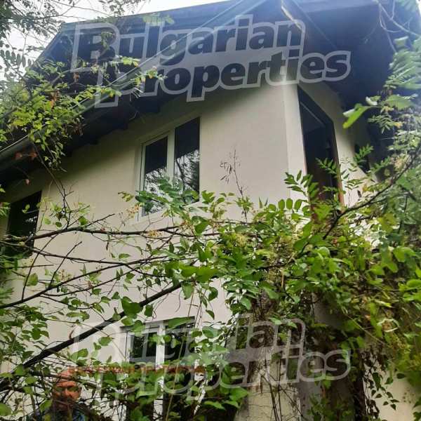 Продава вила, с. джурово, област софия област