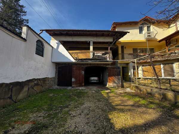 Продава къща, с. долище, област варна