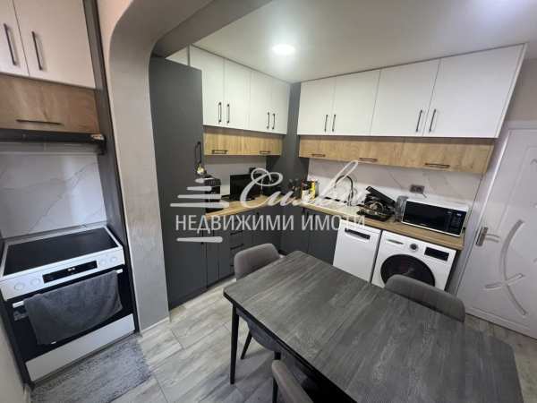 Продава 3-стаен, гр. шумен, тракия