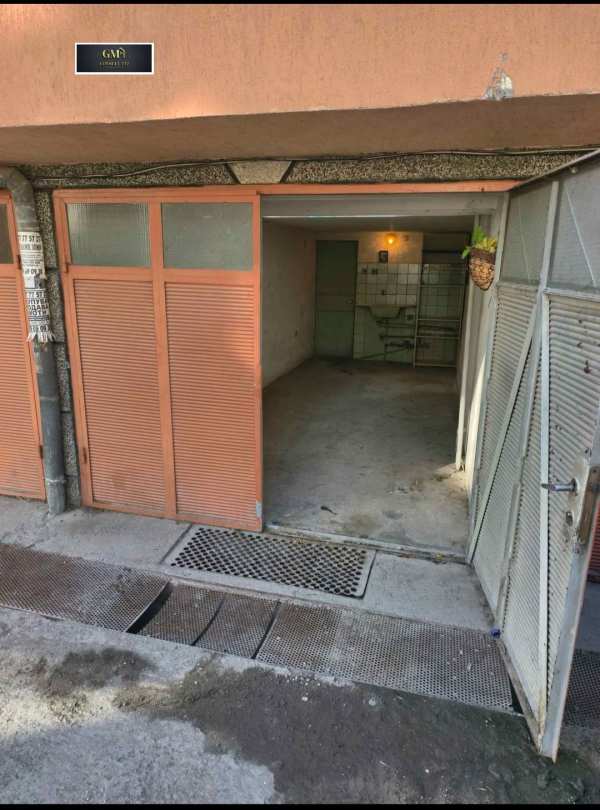 Продава гараж, паркомясто, гр. плевен, широк център